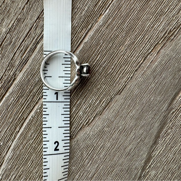 James Avery Sterling Silver Rare Retired Scrolled Heart Garnet ring - Picture 2 of 6